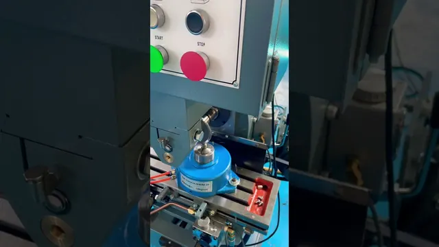 Compact hydraulic horizontal milling machine